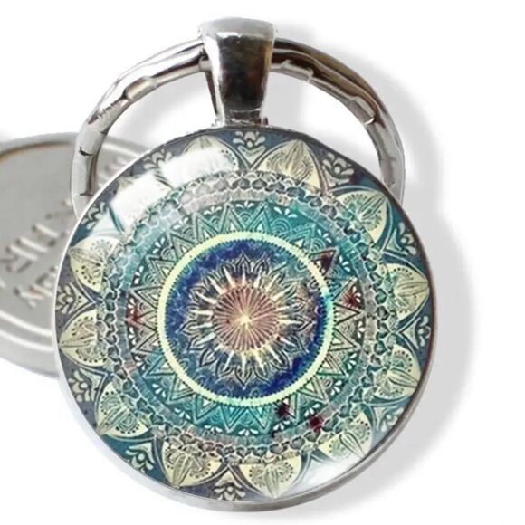 Bag Charm Mandala Flower Pendant Keychain - Picture 1 of 5